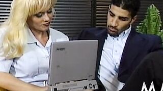 Vintage porn - Kelly trump anal fuck