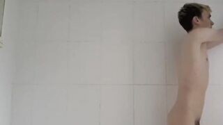 Twink in jockstrap Harry Alexander jacks off in the shower
