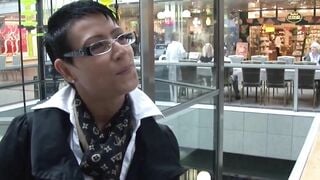 Housewife loves long penis