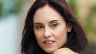 Natural beauty Sade Mare takes off her clothing and revealing her hot assets