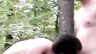 Two young amateurs compete who will cum first outdoors