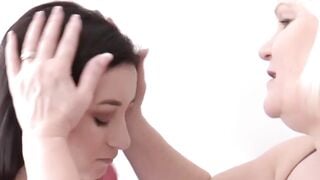 MatureLacey.com - Lacey Starr's intense teen pussy eating session