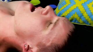 Young homos are having fun cock sucking before raw fucking