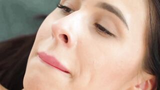 21 SEXTURY - 2 Hottie Queens Lucy Heart And Alyssa Bounty Licks And Fucks Their Pussies And Asses