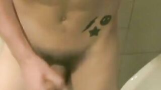 BoyDesire.com - Skinny amateur Xander Wilde's intense washroom jerk off