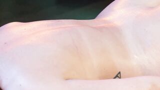 ALL SLUTS GRIND - Goddess Liv Revamped Takes Care Of Her Client's Vagina With Her Tongue And Finger Fuck