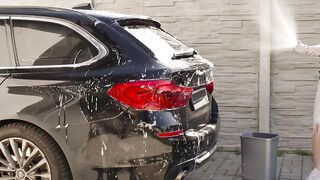 Busty bikini gf wants dick after soapy car wash