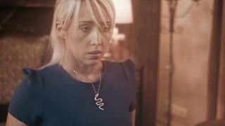 MIXEDX - Good Amirah Adara Fucks Zazie Skymm With A Strap-On Before Eating Their Cunt