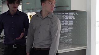 Jasmine Wilde and Leana Lovings seduce their stepbrothers into being their Valentines