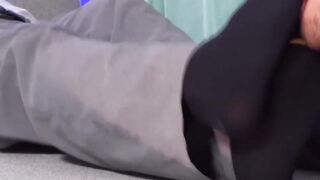 Lustful Dan Edwards licked and sucked the huge feet of hairy Lando
