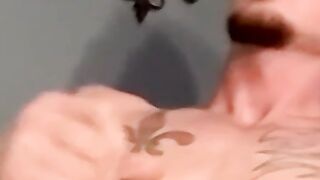 Amateur white dudes with tats love to jerk off together
