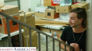 Sensual America - Hottie Cougar Sara Jay works her fat booty on you