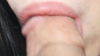 BOMBSHELL TEENIE OFFER PASSIONATE CLOSE-UP HEAD WITH CUM INSIDE MOUTH