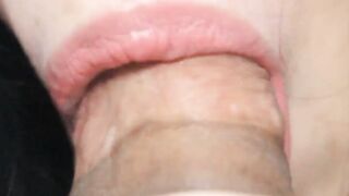 BOMBSHELL TEENIE OFFER PASSIONATE CLOSE-UP HEAD WITH CUM INSIDE MOUTH