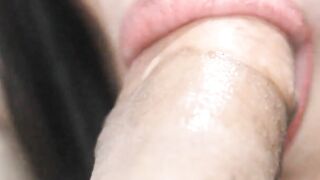 BOMBSHELL TEENIE OFFER PASSIONATE CLOSE-UP HEAD WITH CUM INSIDE MOUTH