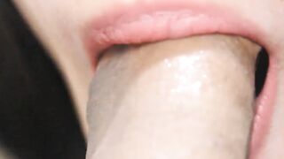BOMBSHELL TEENIE OFFER PASSIONATE CLOSE-UP HEAD WITH CUM INSIDE MOUTH