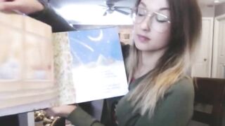 Webcam cunt with mouth Nicole Pearl Tries Reading Out Noisy