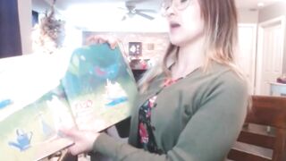 Webcam cunt with mouth Nicole Pearl Tries Reading Out Noisy