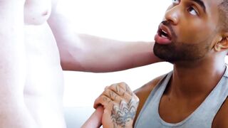 MaleNoir.com - Big dicked Remy Cruze rails his bottom boyfriend's hungry hole raw