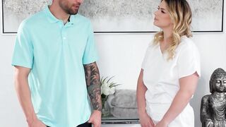 NURU RUBS - Hottie Masseuse Riley Reign Takes Care How Sore Muscle By Fucking His Client's Dick