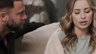 INNOCENT TABOO Anonymous Kidney Donor Seth Gamble Wants Anna Claire Clouds To PROPERLY Thank Him