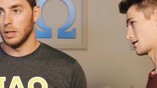 Carter Woods knows exactly how his throbbing dick can make its way inside the ass of