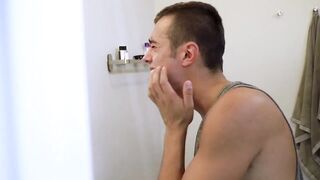 DaddiesPorno.com - Sexy bathroom session with stepdad after cleaning my wounds
