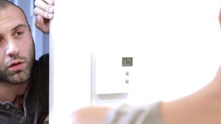 DaddiesPorno.com - Sexy bathroom session with stepdad after cleaning my wounds