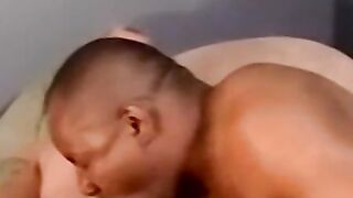 Black dude spreads legs for amateur white guy to cum on him
