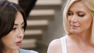 MOMMY'S CUNT WITH MOUTH - cougar Serene Siren & Step Daughter Chloe Surreal Got VERY Intimate After Dyke Reveal