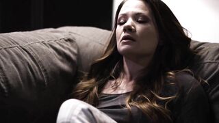 VIRGIN TABOO PAWG Jewelz Blu Gets Tricked Inside Scissoring Her Scheming Landlady Serene Siren
