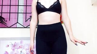British teen ElizabethQuee posing in lingerie on live webcam performance