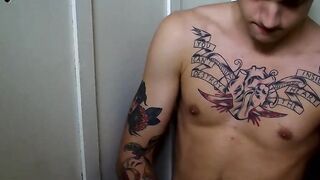 Pretty twink gets a lesson in how to get fucked