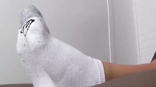 MaleFeetXXX.com - Karl's muscle-bound frame endures a thrilling tickle ritual
