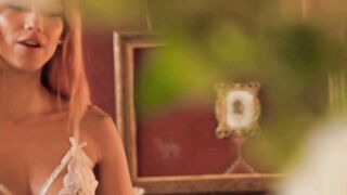 21 SEXTURY - Incredible Veronica Leal And Zazie Skymm Waste No Time enjoying Each Others Juicy Vagina