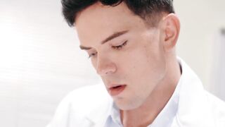 HETEROFLEXIBLE - Pervert Doctor Dakota Payne Starts Jerking Off During Michael Boston Prostate Exam