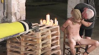 Gorgeous dude Jesse Evans takes wanking from his master before his cum pumps out