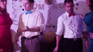 KInky stepmoms Daisie Belle and Nina Dolci found a way to make their stepsons happy