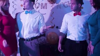 KInky stepmoms Daisie Belle and Nina Dolci found a way to make their stepsons happy