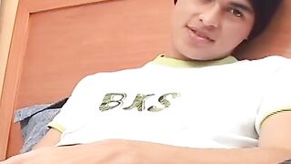 Sexy little twink Alfredo wanks his hard prick in a bedroom