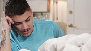 NURU STROKES - Adorable Masseuse Katie Kush Treats Physical Problems Inside A Sensual Way FRENCH SUBTITLES