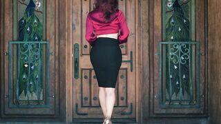 TRANSFIXED - Curious Red Head Emma Rose Has First Dyke Experience With Married Bombshell Casey Calvert