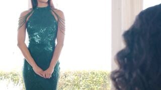 GIRLSWAY - Veteran Pageant Queen milf Penny Barber Is Speechless At Alexis Tae's Cutie