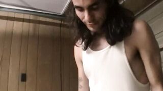 Straight guys Devin Reynolds and Blinx show their dicks in a horny jerking session