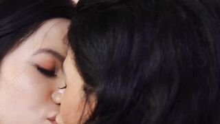 MOMMY'S WOMEN - Envious milf Masseuse Has a FINGER FUCK 3SOME With Beauty 19 Yo Vina Sky & Her goddess gf!