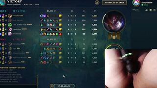 The toy causes my whole body to shake League of Legends #3 Luna