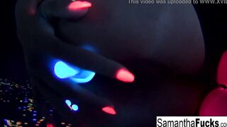 Samantha Saint gets off into this super sexy Hottie ebony light solo!