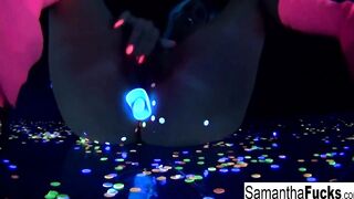 Samantha Saint gets off into this super sexy Hottie ebony light solo!
