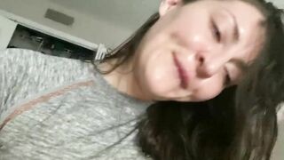 Random Tinder Hookup Tries To Not Wear Condom