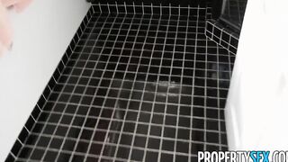 PropertySex Young Real Estate Agent Steals her Milf's Client